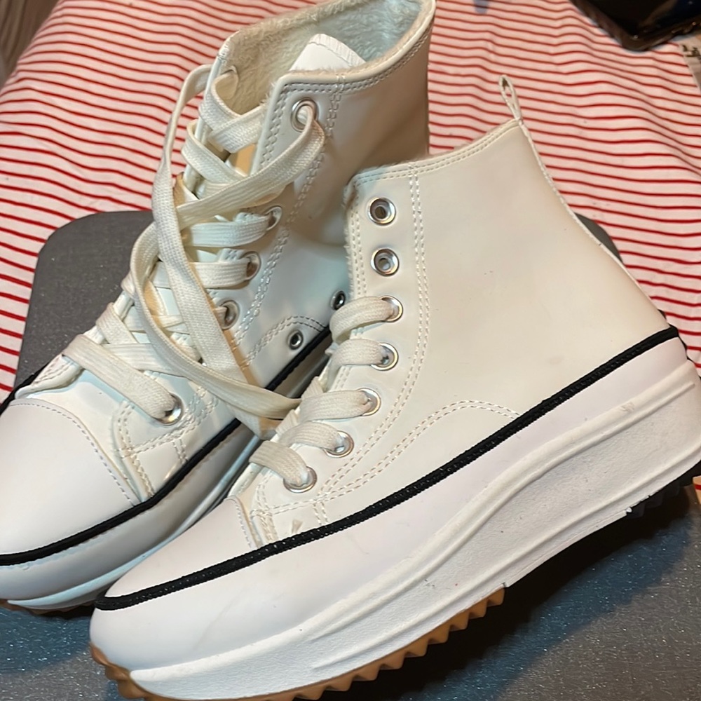Women sneakers